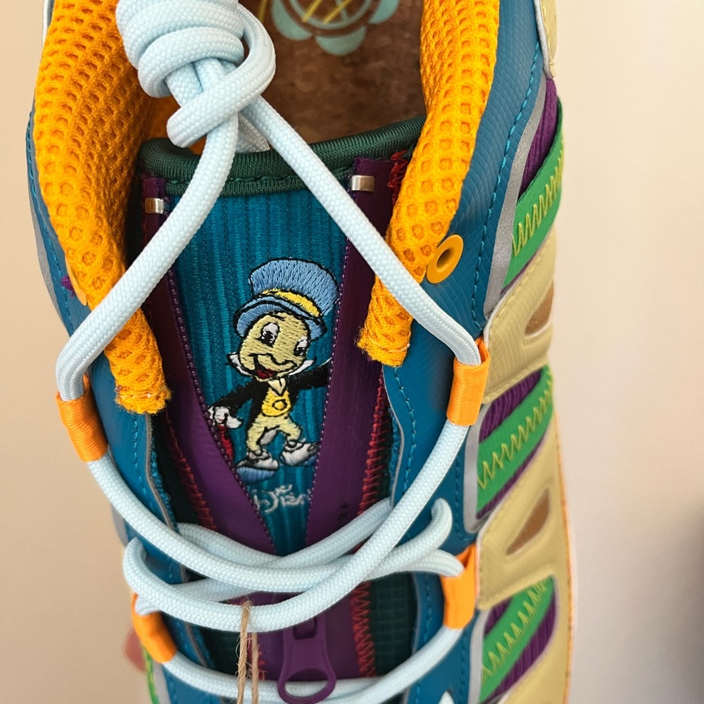 Adidas NEW Sean Wotherspoon x Disney x Superturf Adventure Jiminy Cricket